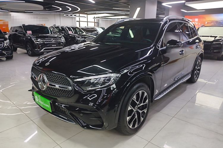 Used Mercedes-Benz GLC 2023 Facelift GLC 260 L 4MATIC Luxury Version 5 Seats