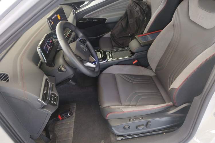 Used Volkswagen ID.4 CROZZ 2024 PRIME