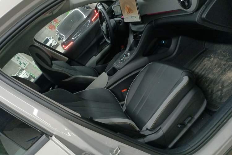 Used BYD Sealion 05 DM-i 2025 DM-i Smart Drive 115KM Flagship Model
