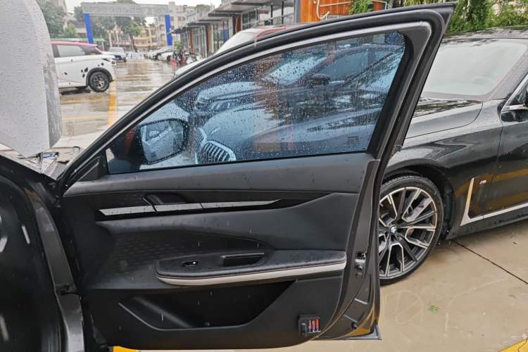 Used Changan UNI-V 2023 1.5T Premium Model