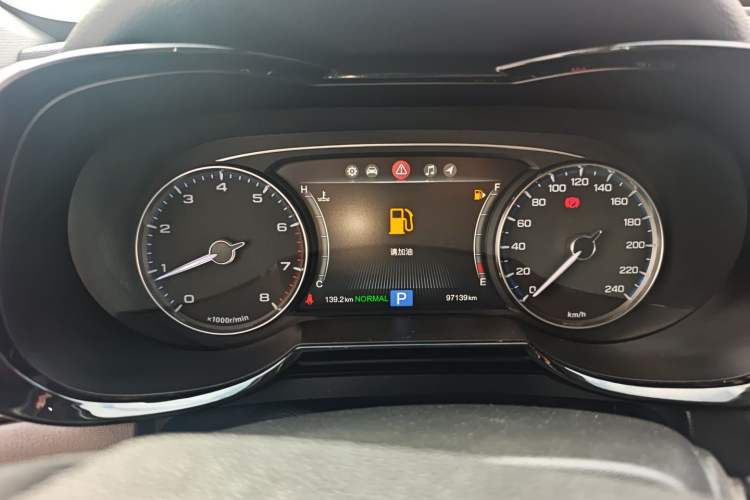 Used GAC Trumpchi GS7 2017 320T Two-Wheel-Drive Luxury Smart Connectivity Model