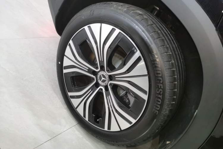 Used Mercedes-Benz EQE SUV 2024 500 4MATIC Pioneer Edition