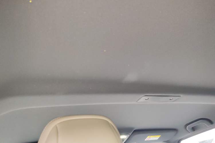 Used  V23 2025 501 Four-Wheel Drive Intelligent Driving Version
