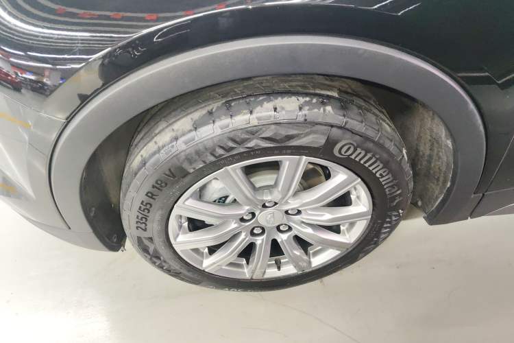 Used Cadillac XT4 2023 28T Two-Wheel-Drive Luxury Version