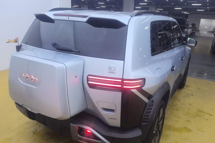 Used  Titanium 3 2025 501KM All-Wheel Drive Intelligent Driving Ultra Version
