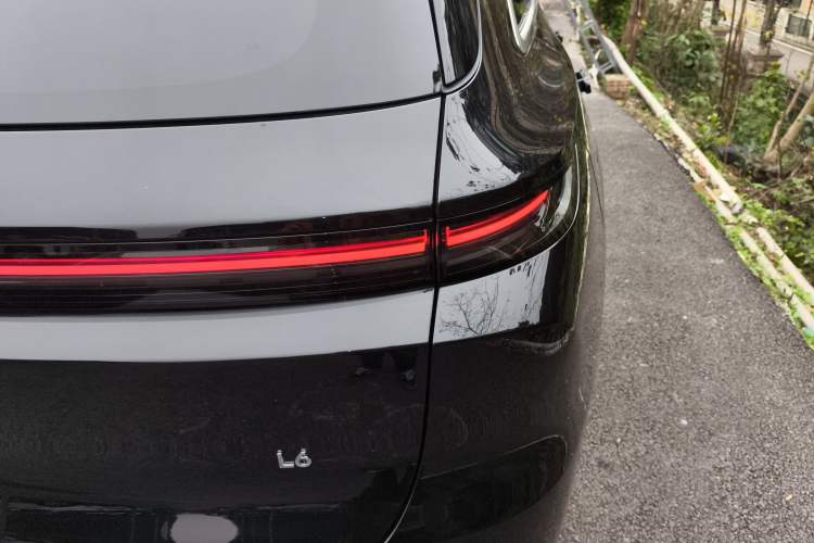 Used Li Auto L6 2025 Pro Smart Refresh Edition
