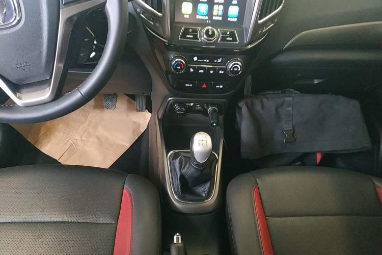 Used Changan CS15 2016 1.5L Manual Luxury Edition
