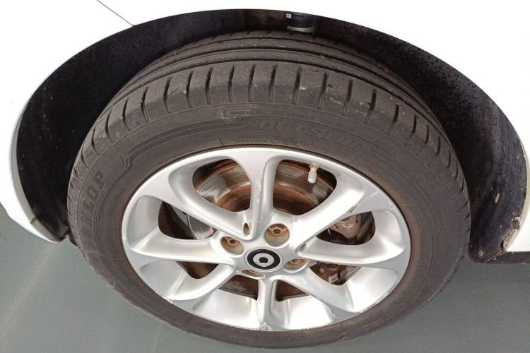 Used  fortwo 2015 1.0L 52 kW hardtop Dynamic version
