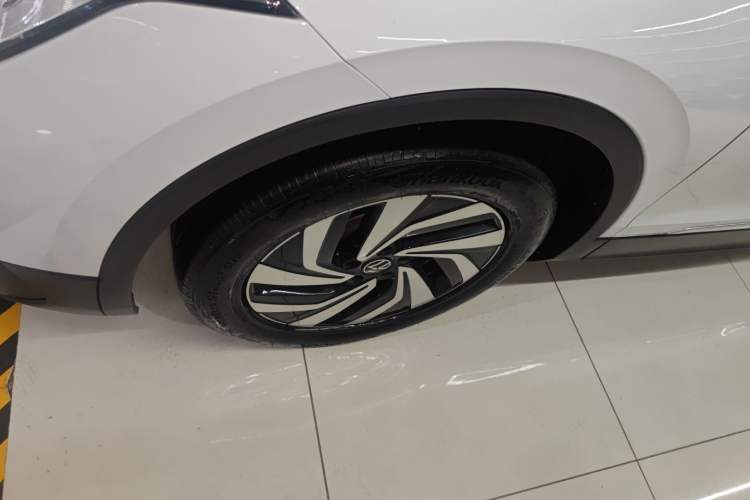 Used Volkswagen Tiguan L 2024 300TSI Automatic Two-Wheel Drive Smart Edition
