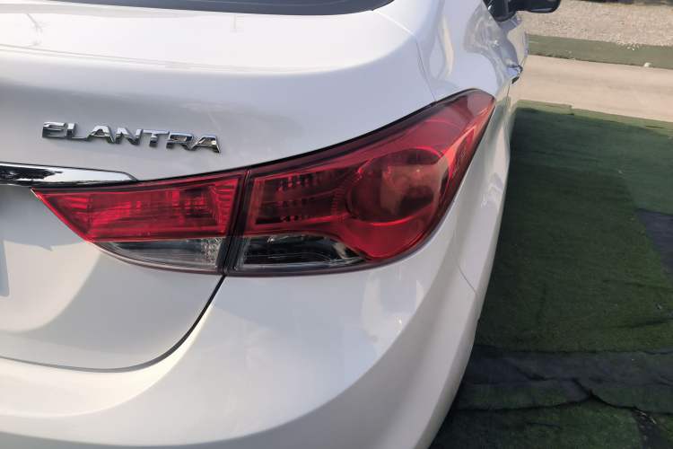 Used Hyundai Elantra 2015 1.6L Automatic Leading Model
