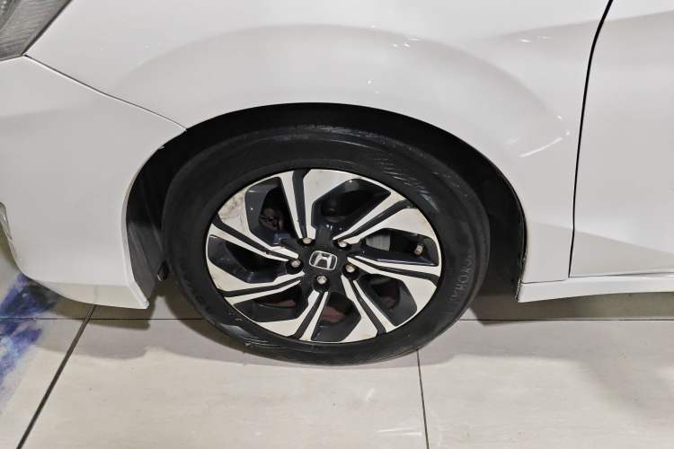 Used Honda Crider 2016 1.8L CVT Luxury Edition
