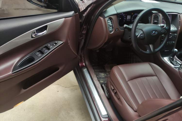 Used Infiniti QX50 2015 2.5L Enjoyment Edition