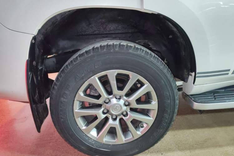 Used Toyota Prado 2018 3.5L Automatic TX-L with Rear-Mounted Spare Tire
