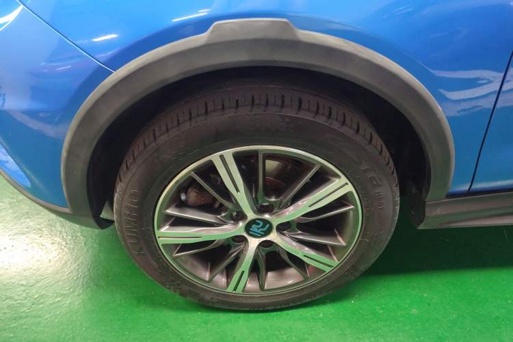 Used BYD Yuan New Energy 2018 EV360 Smart Connected Cool Model
