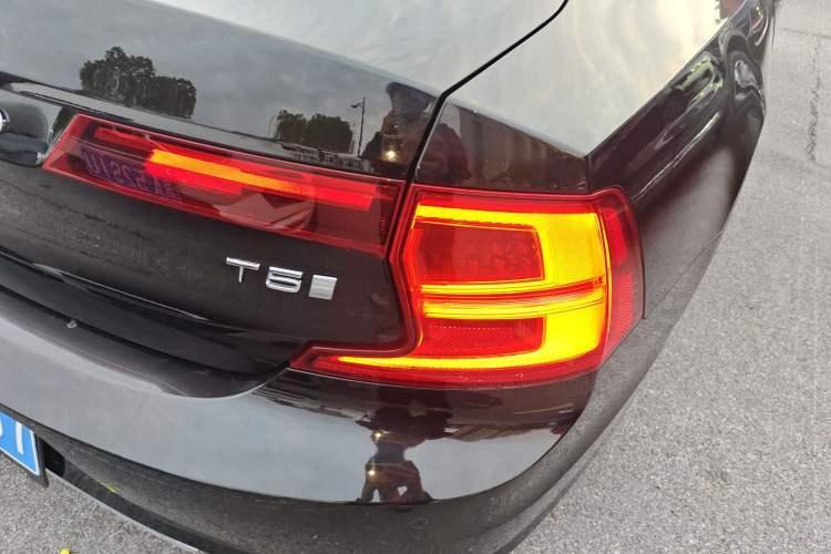 Used Volvo S90 2020 T5 Zhiyuan Luxury Edition