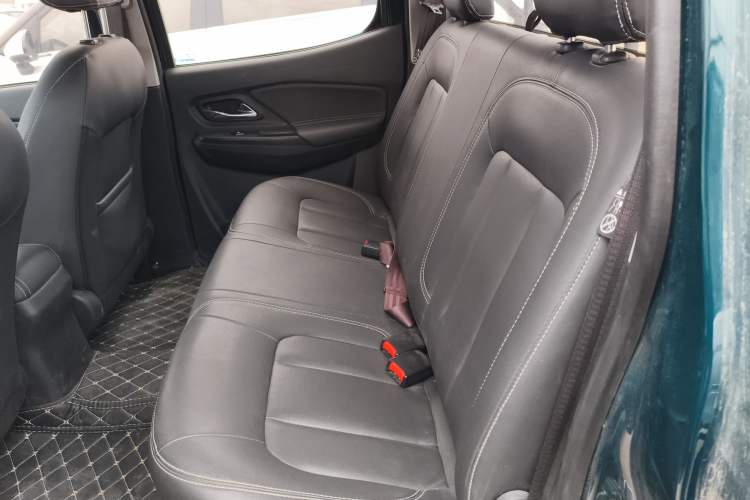 Used Dongfeng Ruichi 2021 2.4L Gasoline Two-Wheel-Drive Base Version with Long Cargo Bed 2TZD
