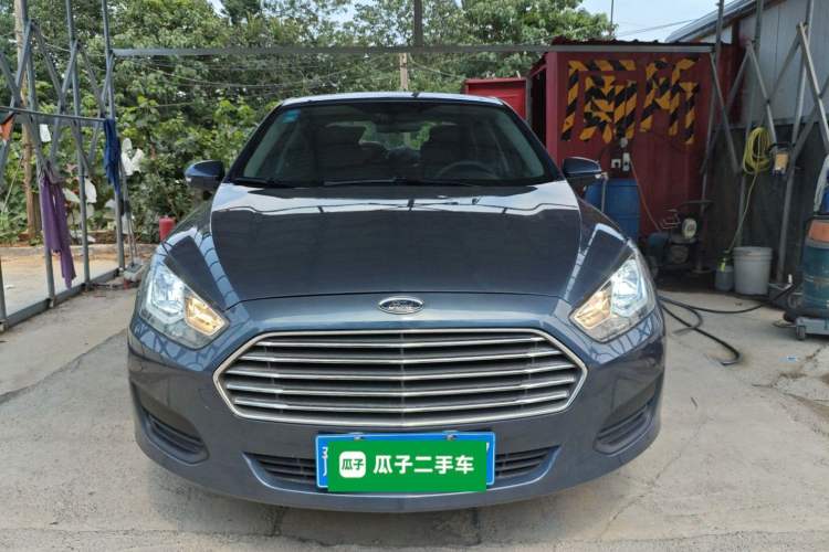 Used Ford Escort 2019 Revised 1.5L Automatic ZhiXiang Version China VI Standard