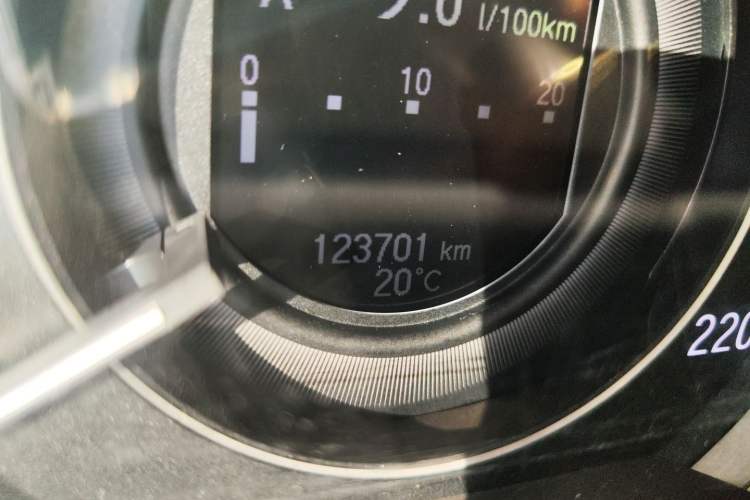 Used Honda Elysion 2016 2.4L Supreme Edition
