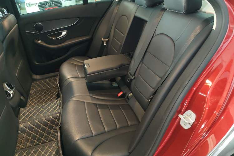 Used Mercedes-Benz C-Class 2015 C 180 L Sport Edition
