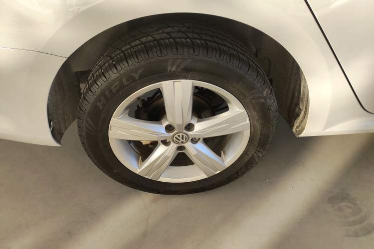 Used Volkswagen Lavida 2017 1.6L Automatic Fashion Edition
