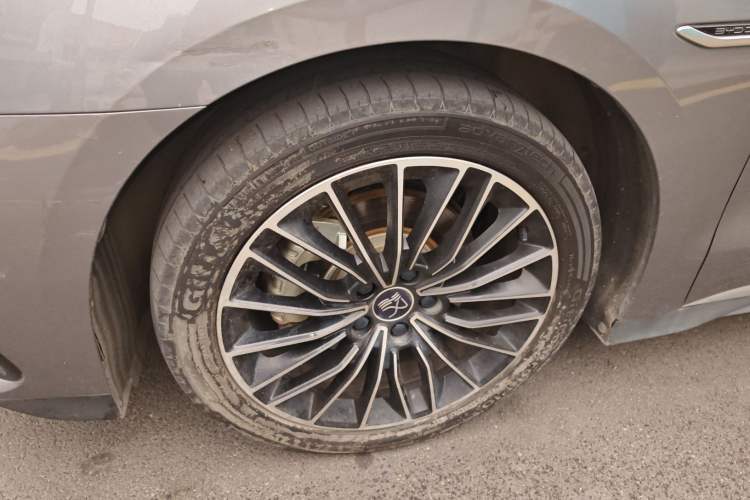 Used BYD Han 2022 DM-i 121KM Prestige Model