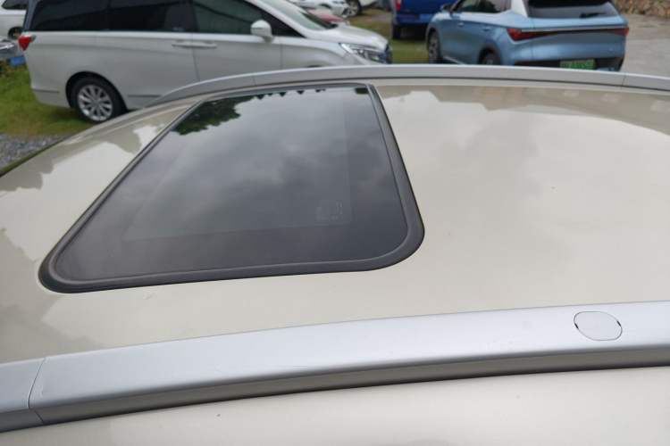 Used Geely Auto Vision X3 2017 1.5L Automatic Prestige Model
