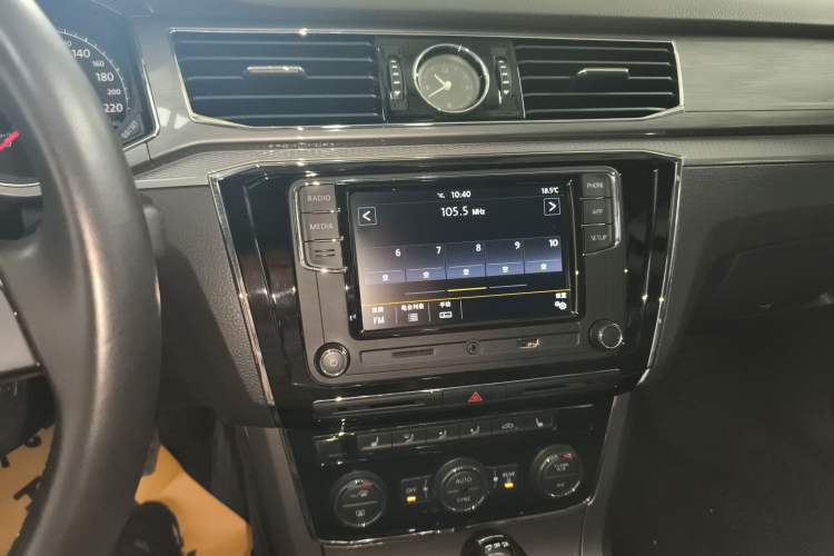 Used Volkswagen Passat 2017 330TSI DSG Luxury Edition
