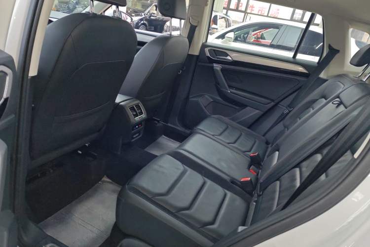 Used Volkswagen Tayron 2019 330TSI Two-Wheel Drive Luxury Model China VI Standard
