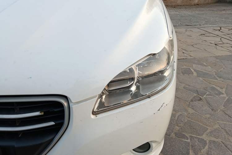 Used Peugeot 301 2016 1.6L Manual Comfort Edition
