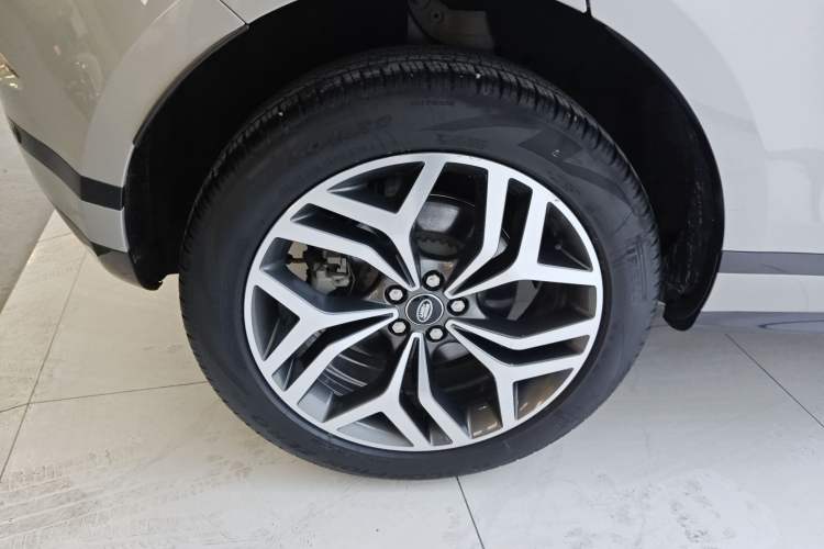 Used Land Rover Range Rover Evoque 2022 Facelifted Aurora L 249 PS R-Dynamic Luxury Edition
