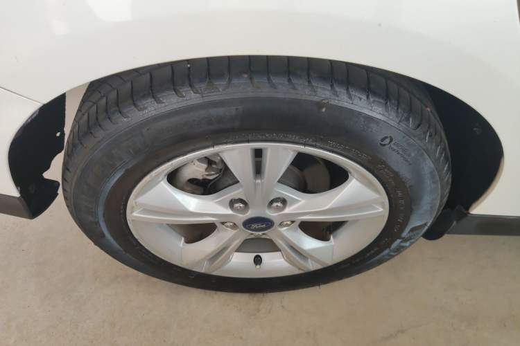 Used Ford Focus 2018 Sedan Classic 1.6L Automatic Comfort Plus Smart Drive Version
