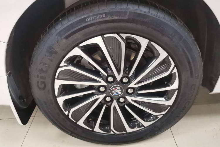 Used Buick GL8 New Energy 2025 Lu Shang Smart Enjoyment Edition 7-Seater