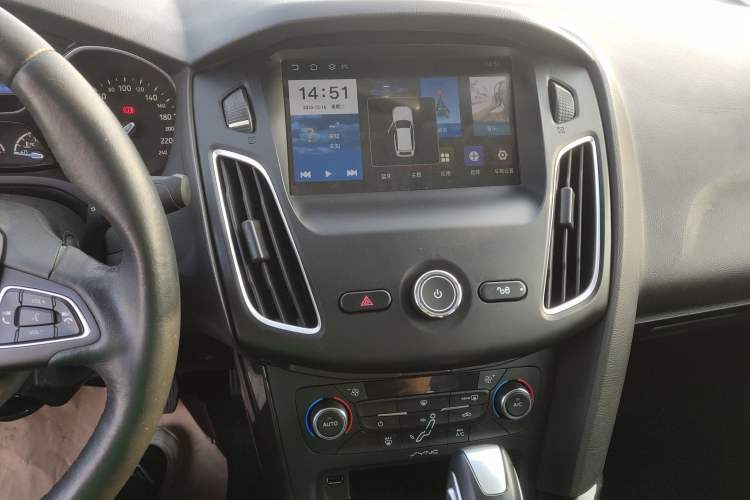 Used Ford Focus 2015 Sedan 1.6L Automatic Trend Model
