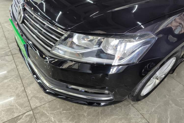 Used Volkswagen Lavida 2015 1.6L Automatic Comfort Edition
