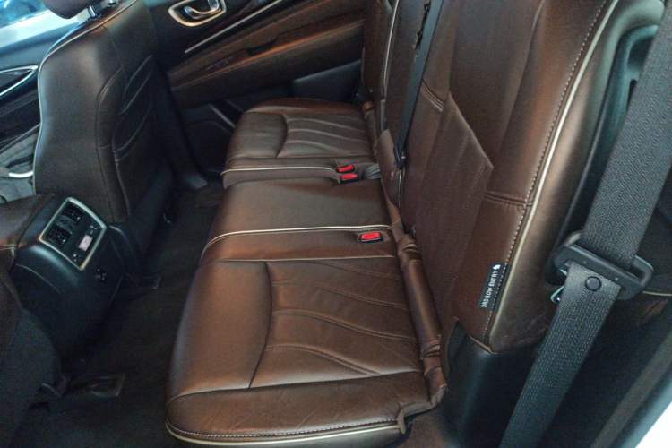 Used Infiniti QX60 2020 2.5 S/C Hybrid Two-Wheel-Drive Excellence Edition
