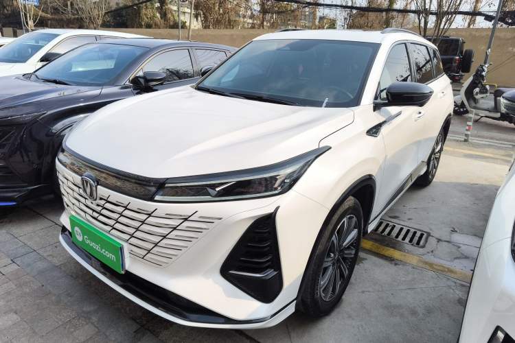 Used Changan CS75 PLUS 2024 3rd Generation Champion Edition 1.5T Intelligent Drive Dynamic Model