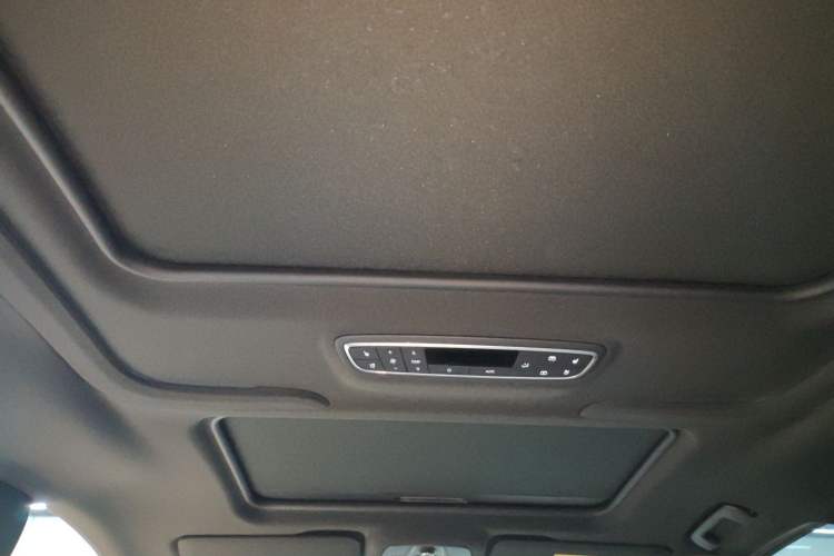 Used Buick GL8 2022 ES Land Cruiser 653T Luxury Model
