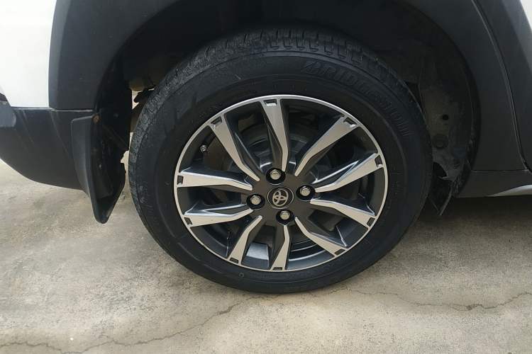 Used Toyota YARiS L Zhi Xuan 2021 X-Trail 1.5L CVT Luxury Edition