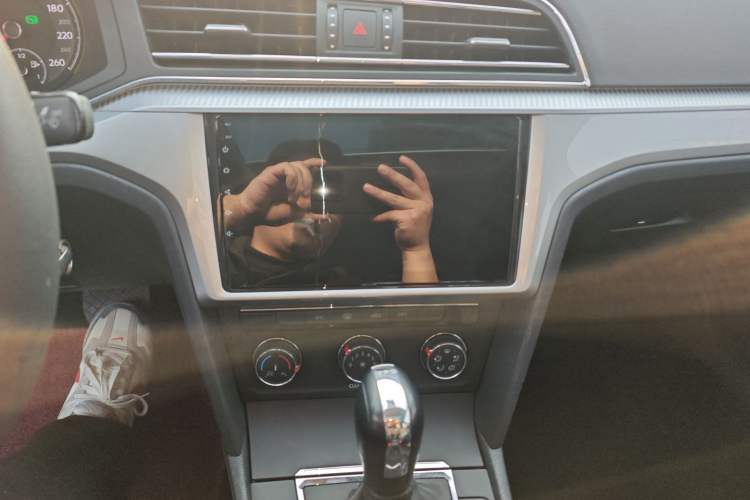 Used Volkswagen Lamando 2019 230TSI DSG Fashion Edition China V Standard