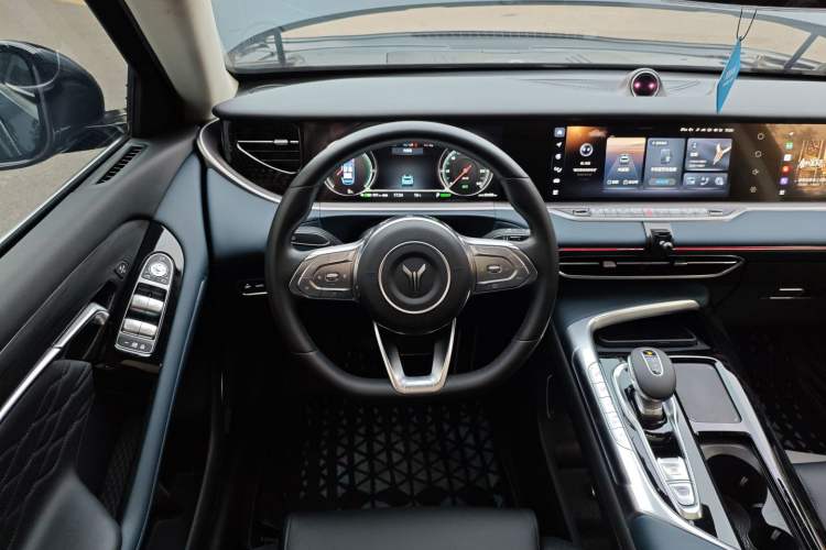 Used VOYAH FREE 2021 Two-Wheel Drive Standard Pure Electric City Edition
