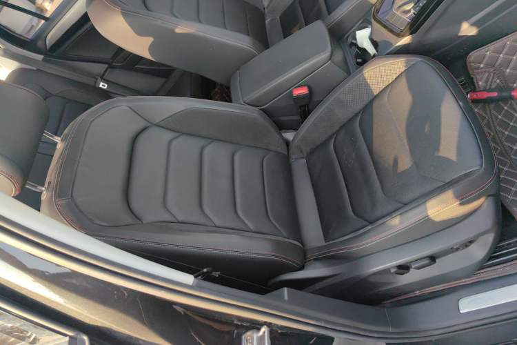 Used Volkswagen Tayron 2020 330TSI Two-Wheel Drive Luxury Smart Connectivity Version
