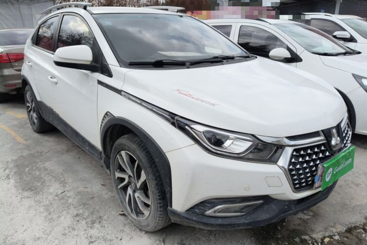 Used Luxgen U5 SUV 2017 1.6L Manual Knight Edition
