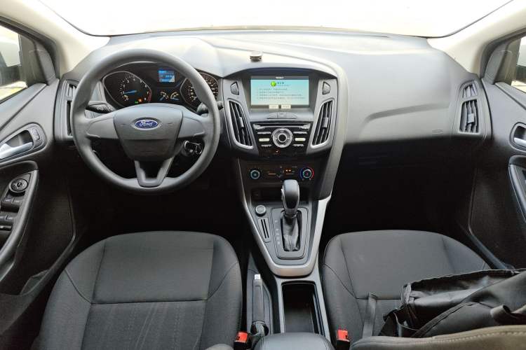 Used Ford Focus 2018 Hatchback Classic 1.6L Automatic Comfort Plus SmartDrive Edition
