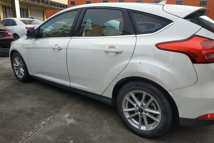 Used Ford Focus 2017 Hatchback EcoBoost 180 Automatic Elite Model
