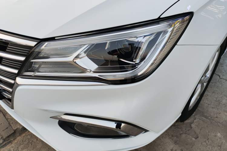 Used Roewe i5 2019 1.5L Manual 4G Connect Luxury Edition
