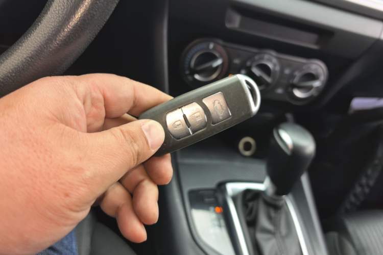 Used Mazda Mazda 3 Axela 2016 Sedan 1.5L Automatic Comfort Model