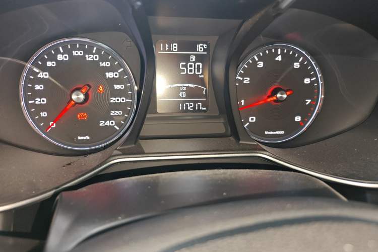 Used MG 6 2017 20T Manual Luxury Smart Connect Version China V Standard
