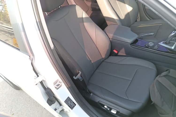 Used BMW 3 Series 2017 320Li Fashion Model
