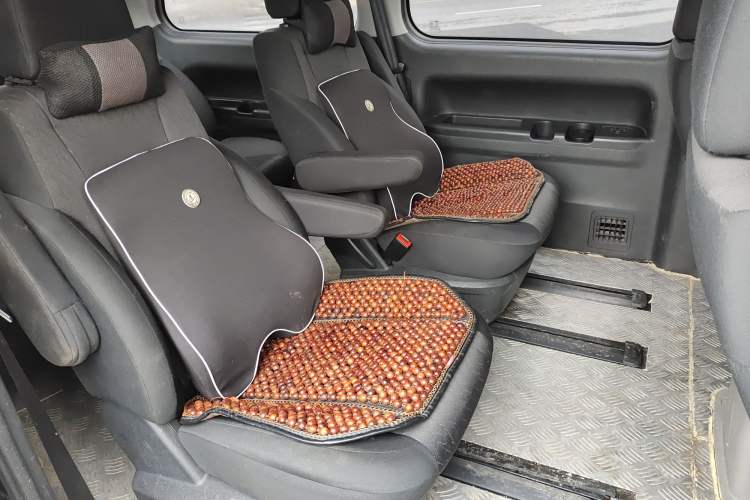 Used JAC Refine M4 2016 2.0L Manual Luxury Version
