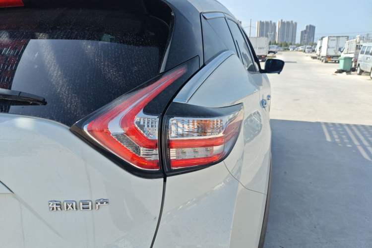 Used Nissan Murano 2019 2.5L XE Two-Wheel Drive Elite Version China VI Standard
